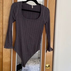 gray 3/4 sleeve bodysuit
